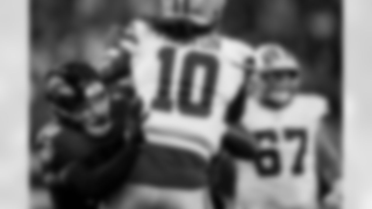ILB Teddye Buchanan