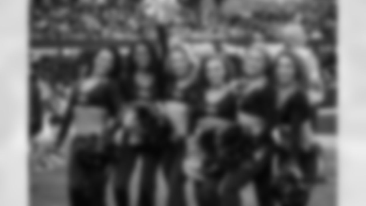 CHEER_WEB_112325-145