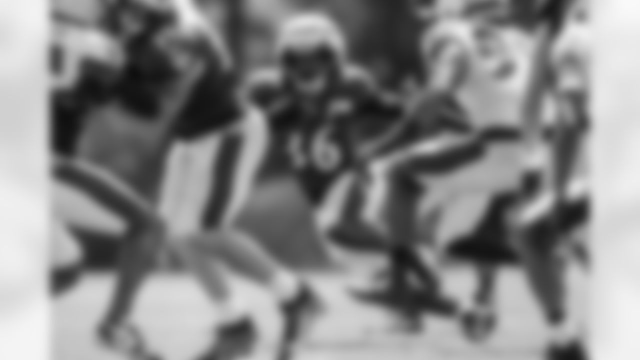 RB Owen Wright