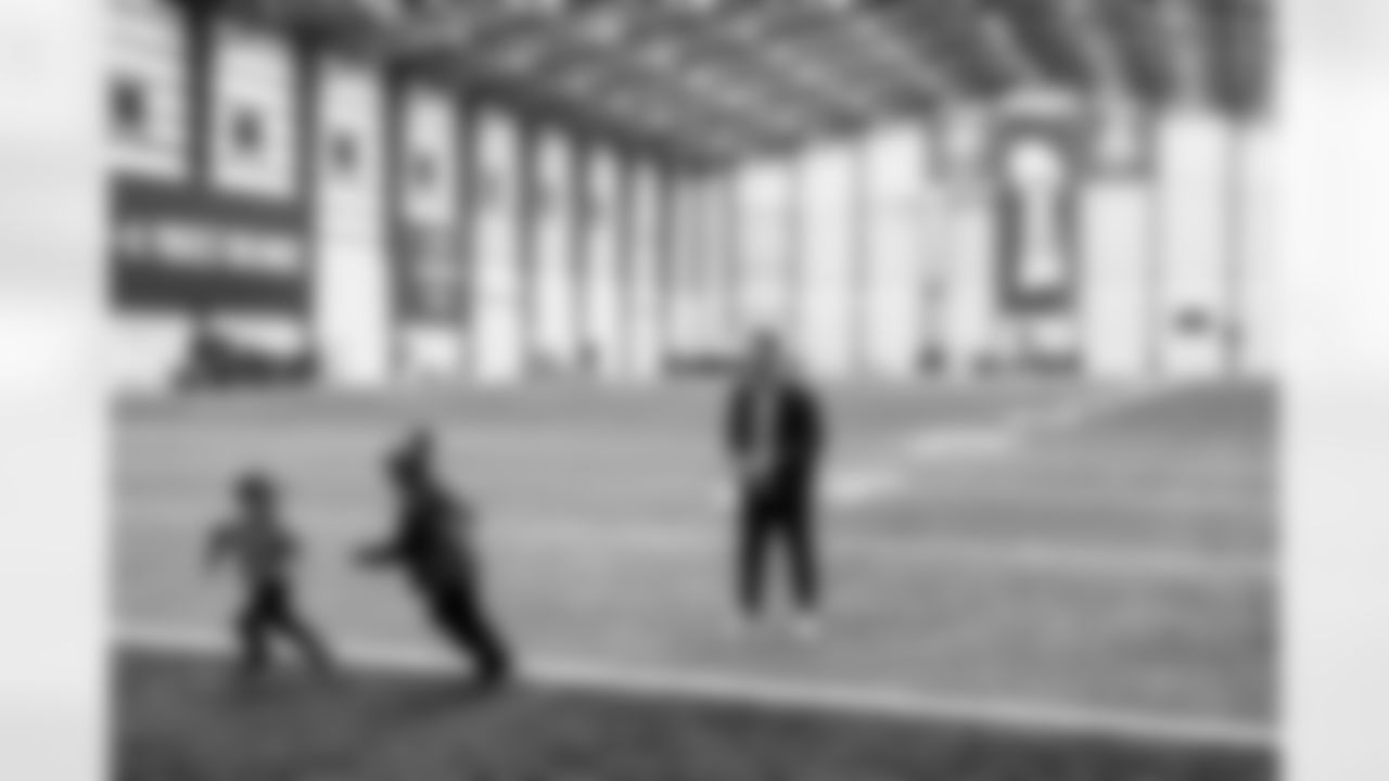 20_20260128_Minter_Arrival_sh_2047