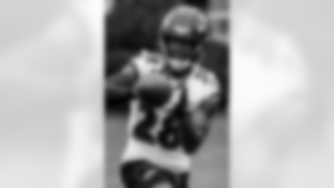 CB Marquise Robinson