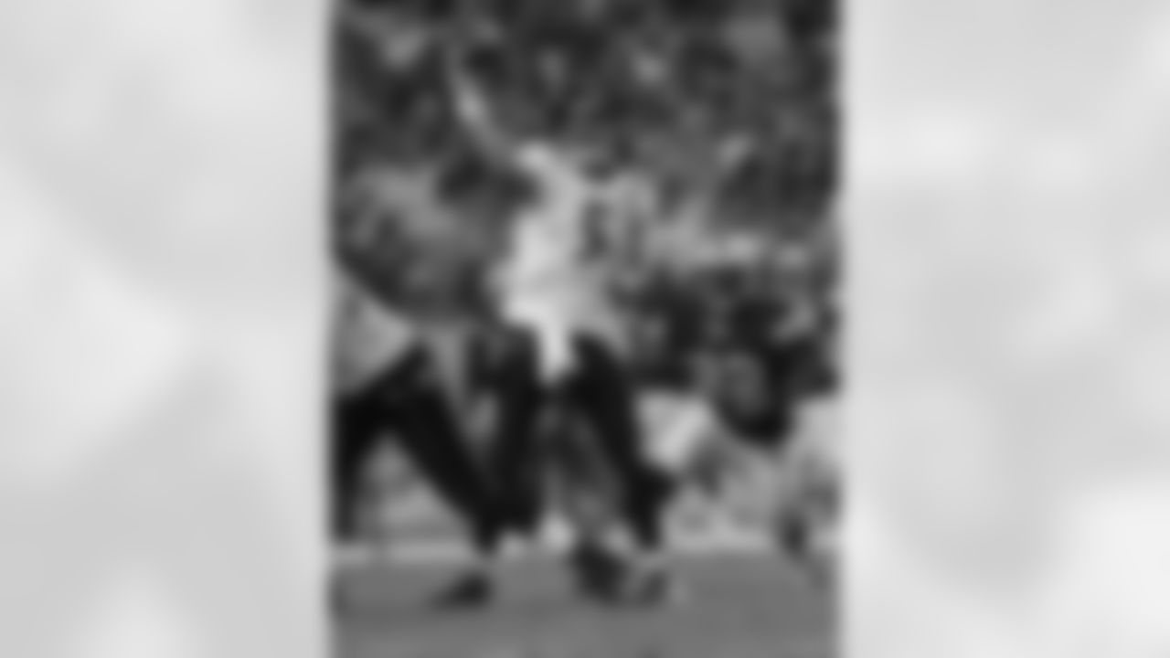 2008 – Week 4: Steelers 23, Ravens 20

Joe Flacco made his Ravens-Steelers rivalry debut and completed 16-of-31 passes for 102 yards and a touchdown. Pittsburgh overcame a 13-3 first-half deficit and won on a Jeff Reed 46-yard field goal in overtime.