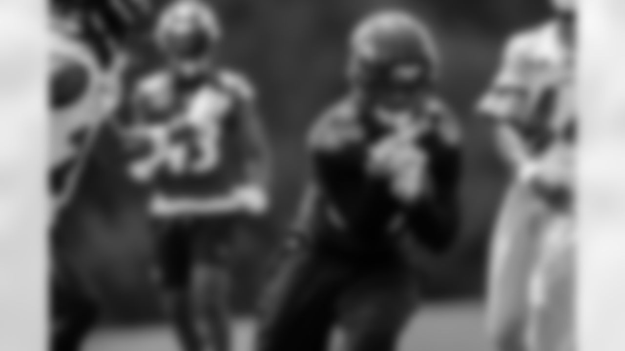 TE Isaiah Likely
