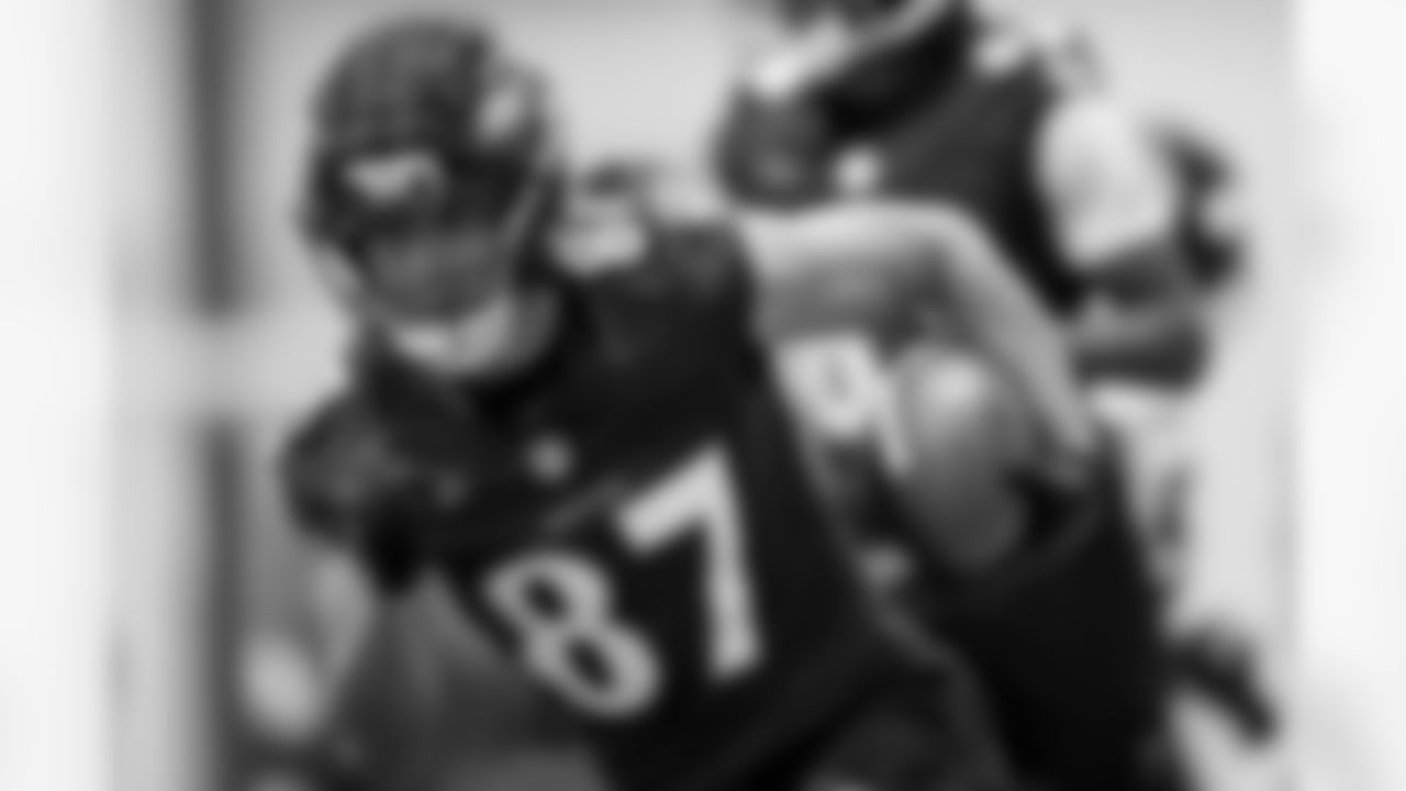 WR Xavier Guillory