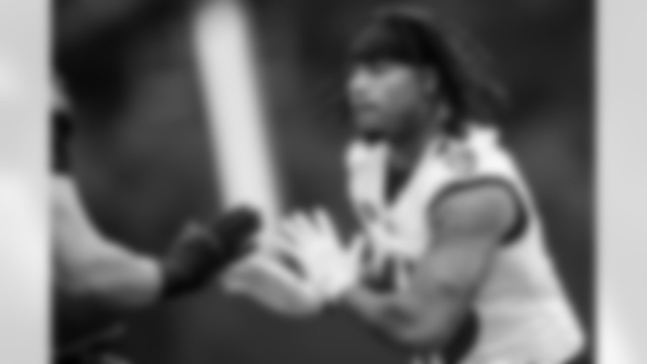 OLB Mike Green