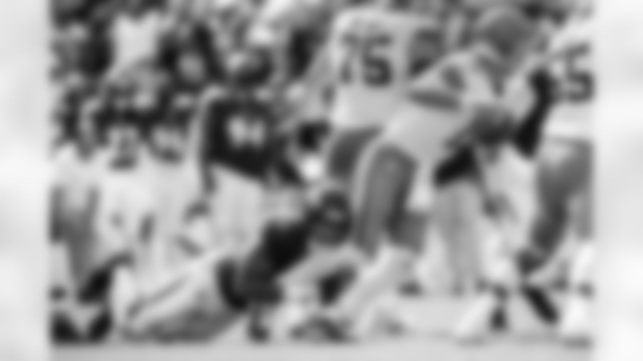 OLB Mike Green