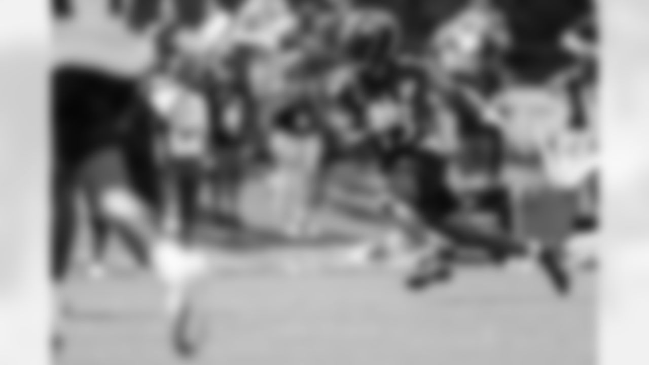 RB Justice Hill
