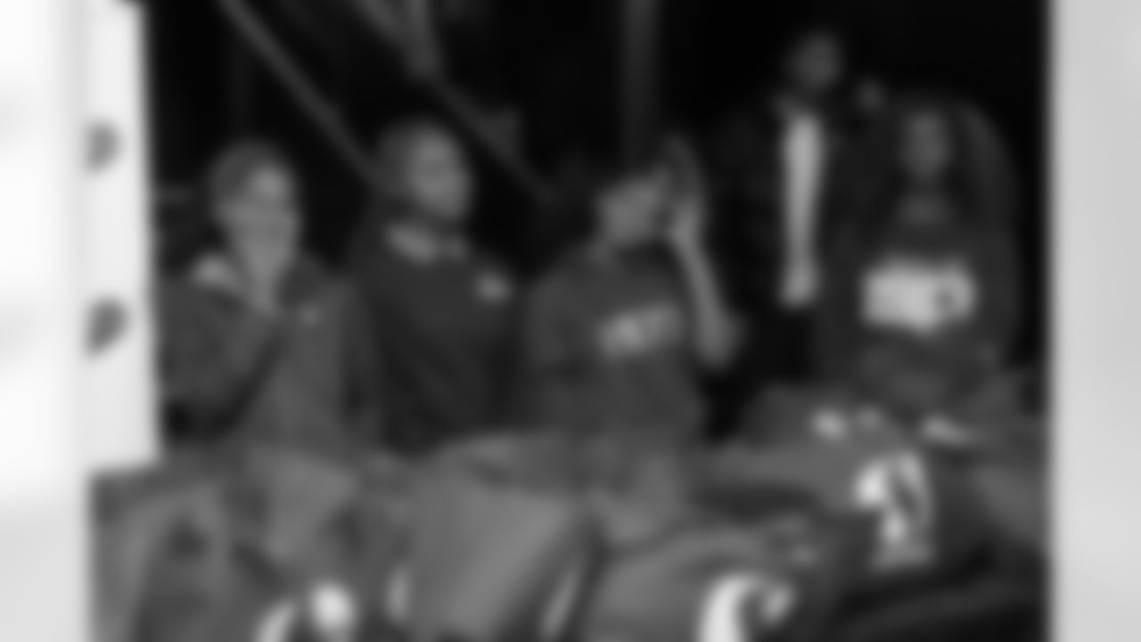 ThanksgivingTurkeys_112125ph31