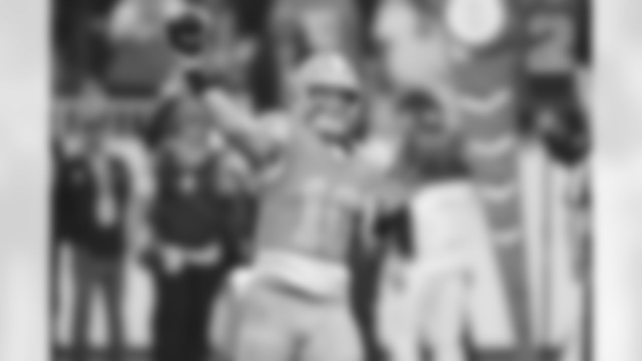 22. (Projected Trade) Denver Broncos: QB Bo Nix (Oregon)