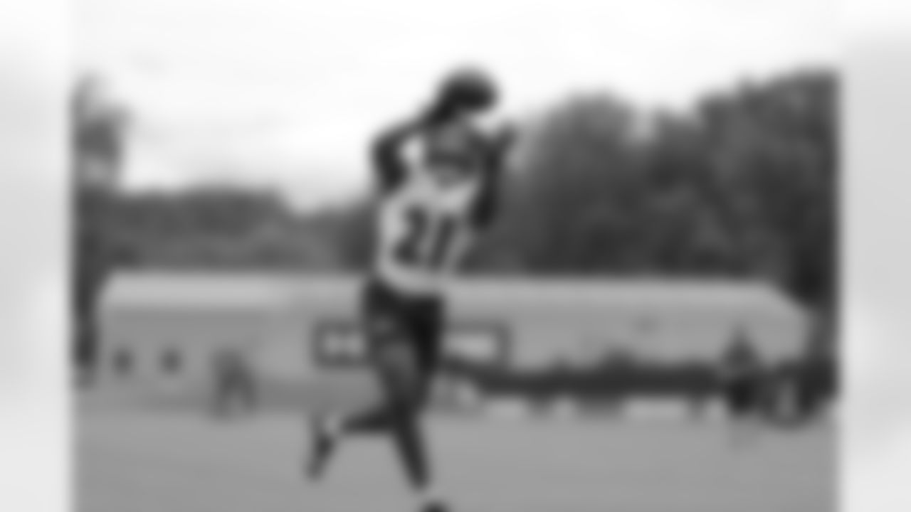 S Sanoussi Kane
Kane had a stellar practice Tuesday, making an interception and breaking up a pass intended for Isaiah Likely. With the No. 3 safety job open, Kane took a step towards claiming it.