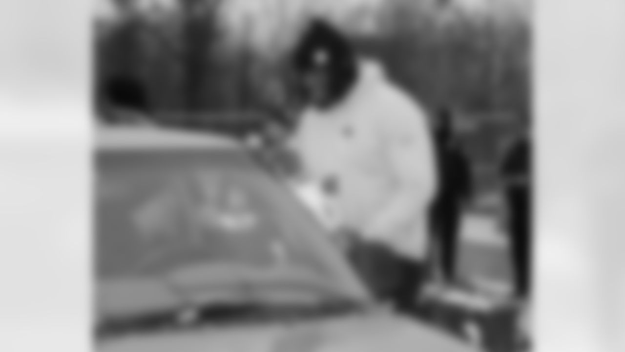 ThanksgivingTurkeys_112125ph22