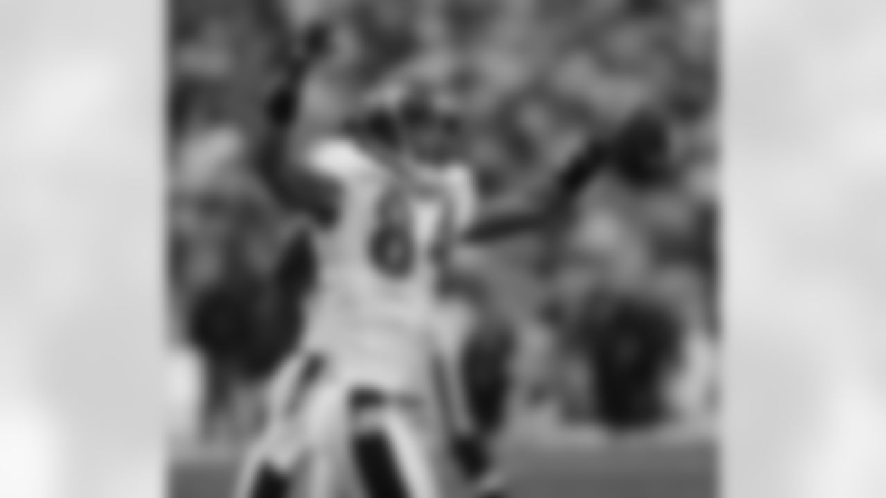 2010 – Week 4: Ravens 17, Steelers 14

After Pittsburgh took a 14-10 lead midway through the fourth quarter, Flacco hit T.J. Houshmandzadeh for an 18-yard touchdown with 34 seconds remaining to win the game and hush the Heinz Field crowd.