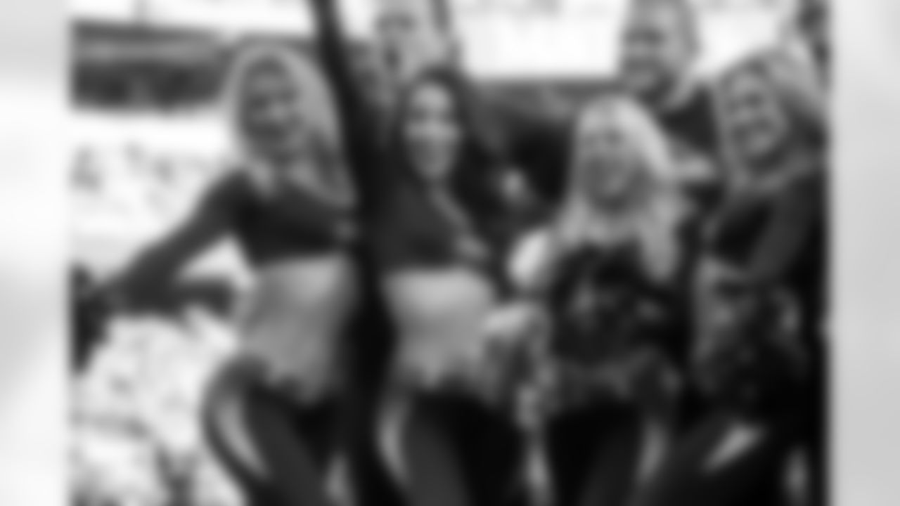 CHEER_WEB_112325-141