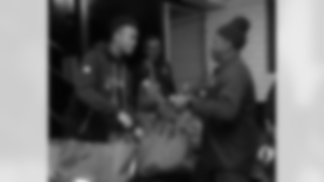 ThanksgivingTurkeys_112125ph51