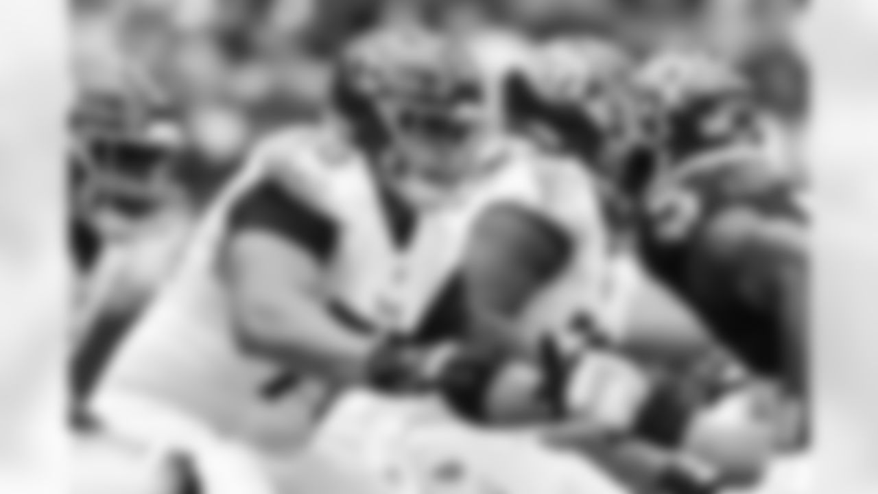 G Kevin Zeitler, Tennessee Titans