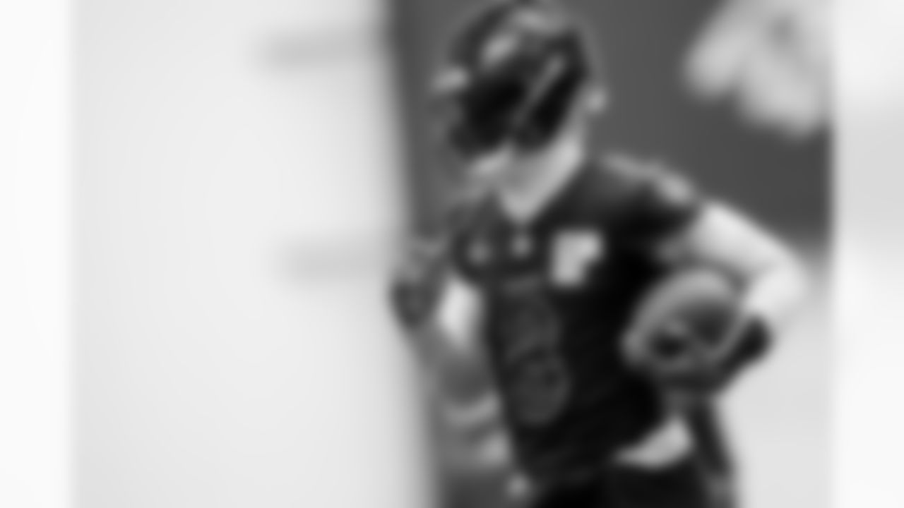 QB Lamar Jackson