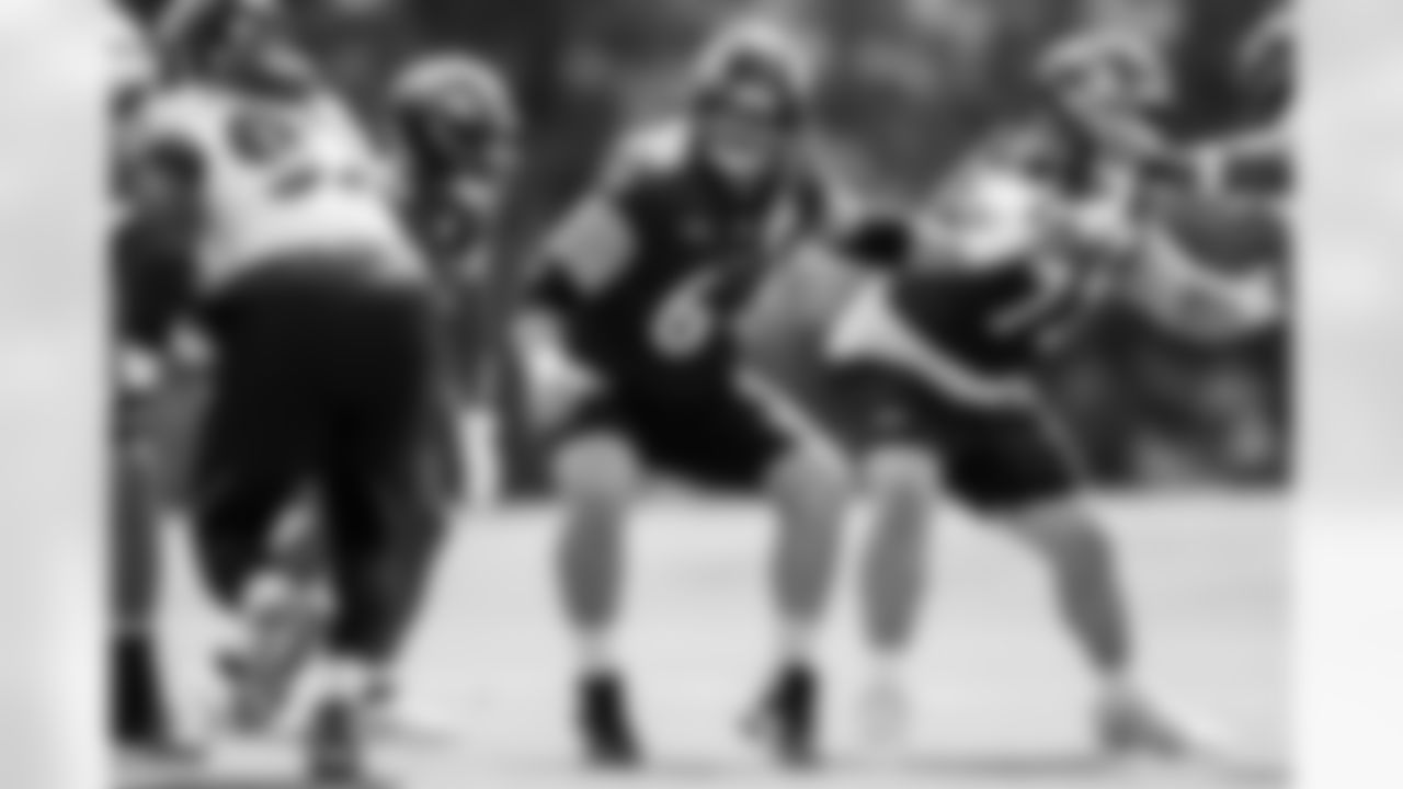 C Tyler Linderbaum