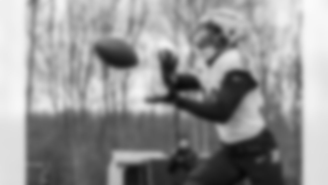 ILB Trenton Simpson