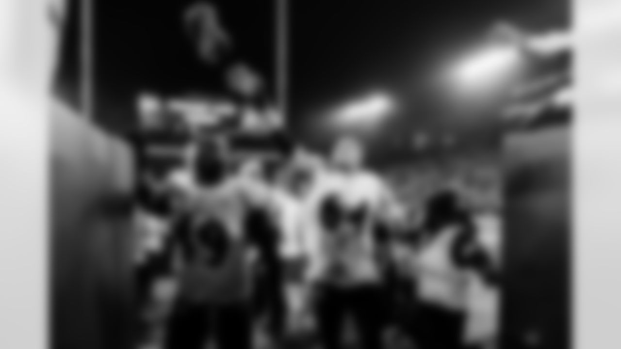 LB Jay Higgins IV (left) & C Tyler Linderbaum (right)