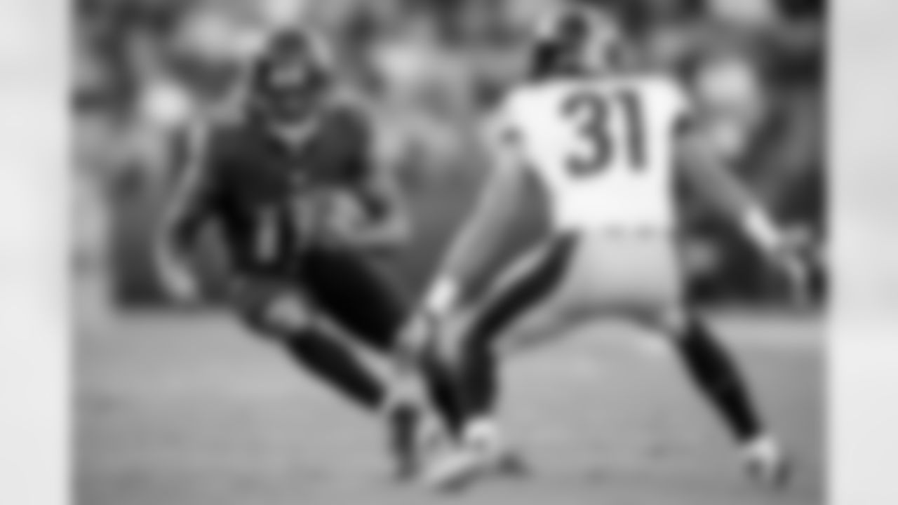 2016 – Week 9: Ravens 21, Steelers 14

Wide receiver Mike Wallace turned on the jets on a 95-yard touchdown catch against his former team, and Chris Moore returned a blocked punt for a touchdown to snap a four-game losing streak for the Ravens.