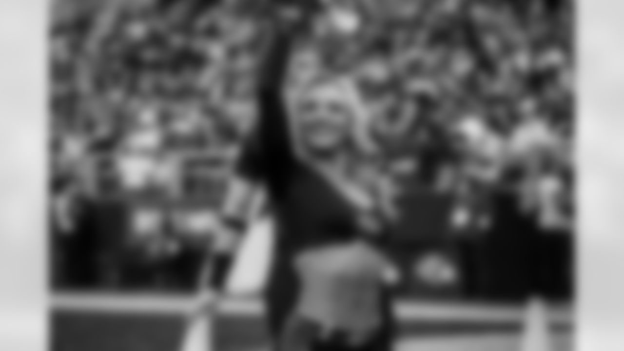 CHEER_WEB_112325-120