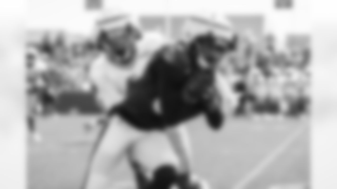 WR Isaiah Washington