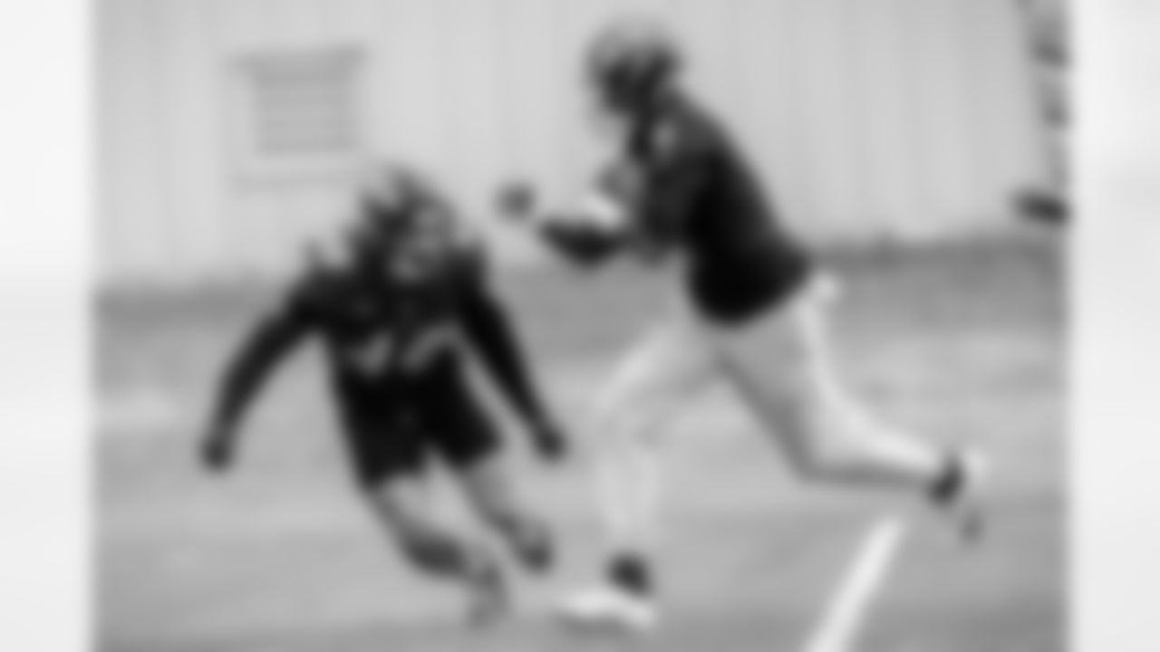 ILB Teddye Buchanan (left) & QB Tyler Huntley (right)