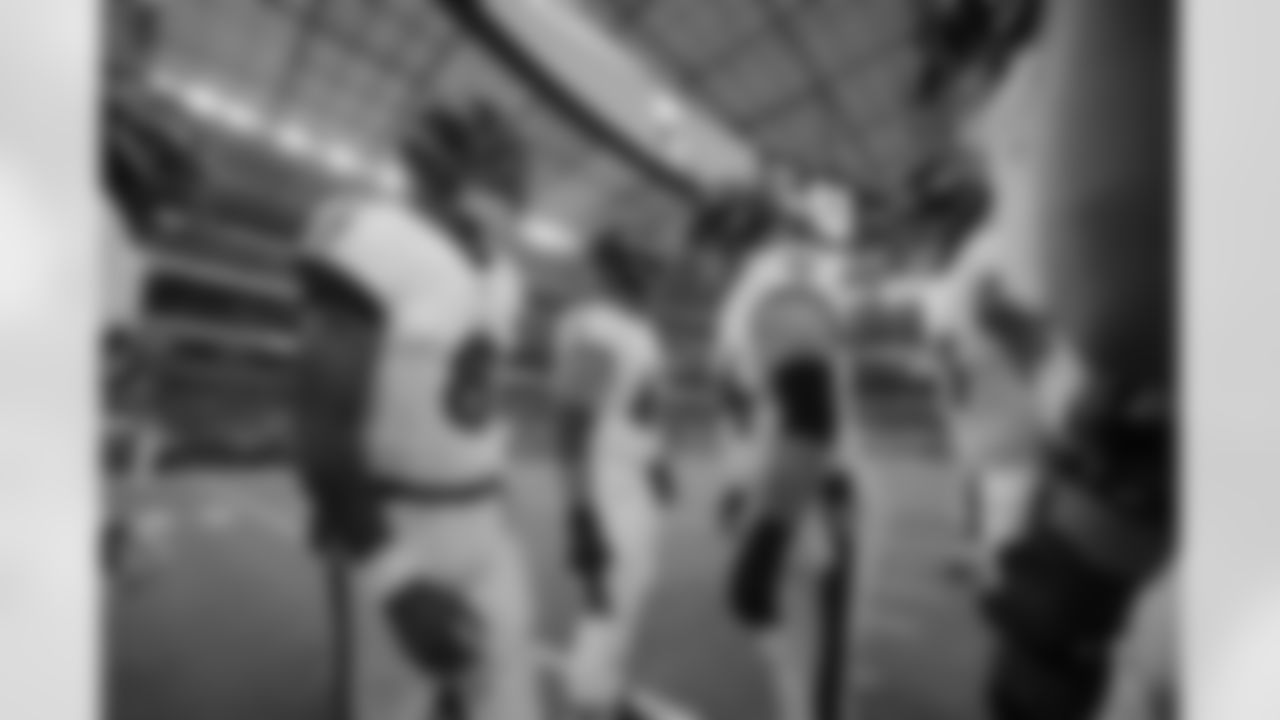 Ravens offensive huddle