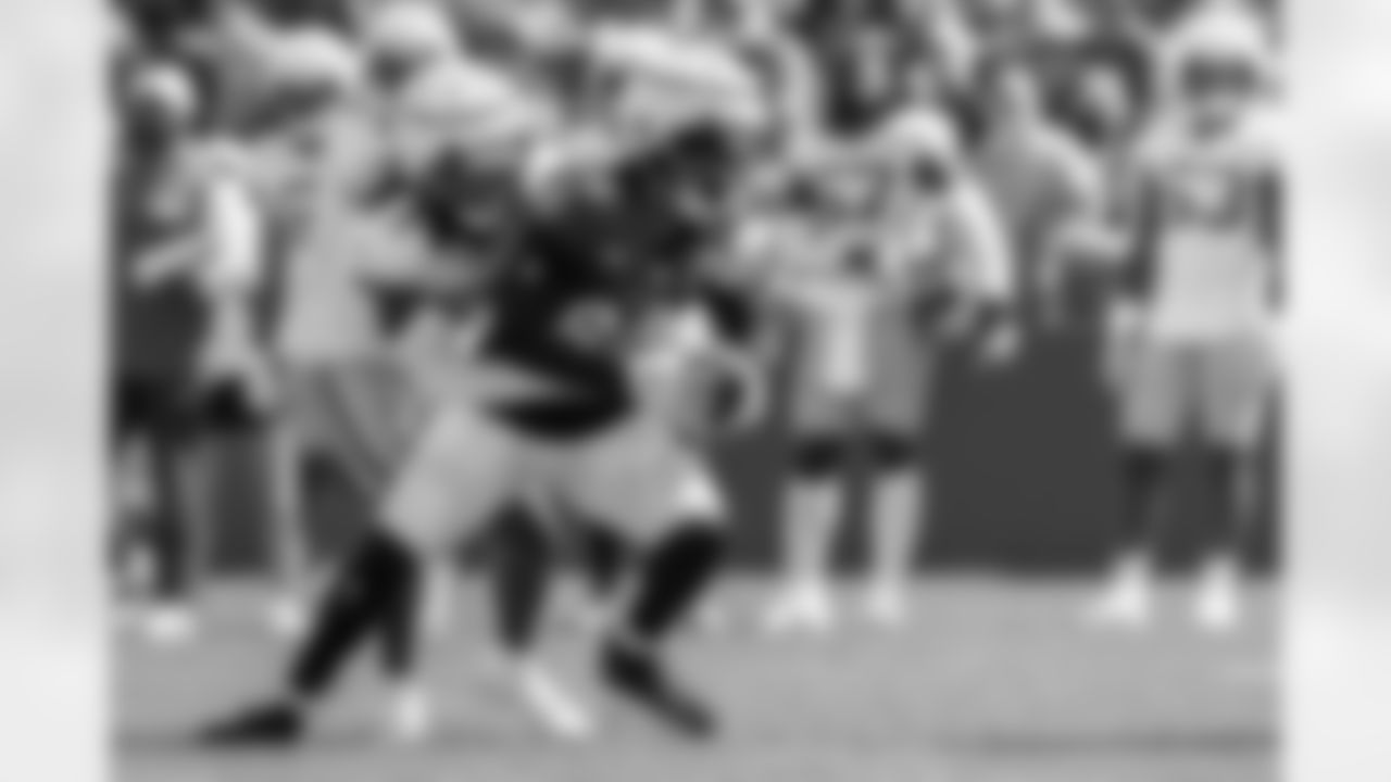 TE Isaiah Likely