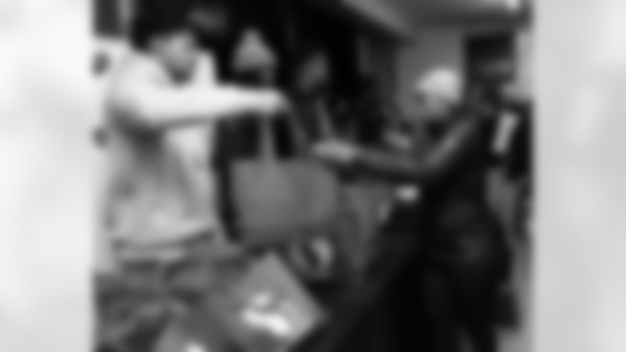 ThanksgivingTurkeys_112125ph60