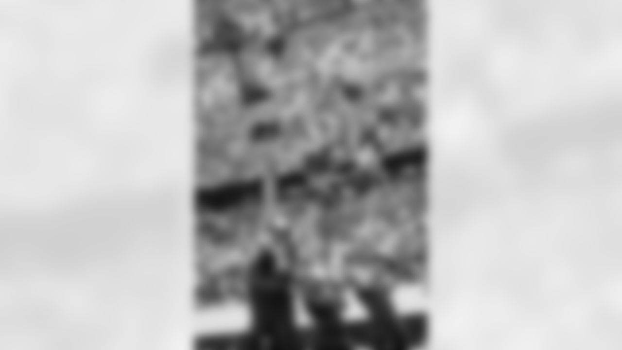 CHEER_WEB_101225-135