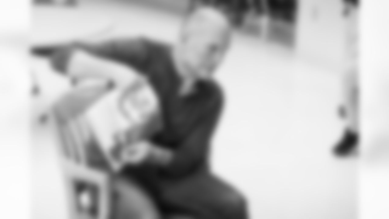 General Manager Eric DeCosta and Head Coach Jesse Minter visited local elementary schools as part of Read Across America Week.