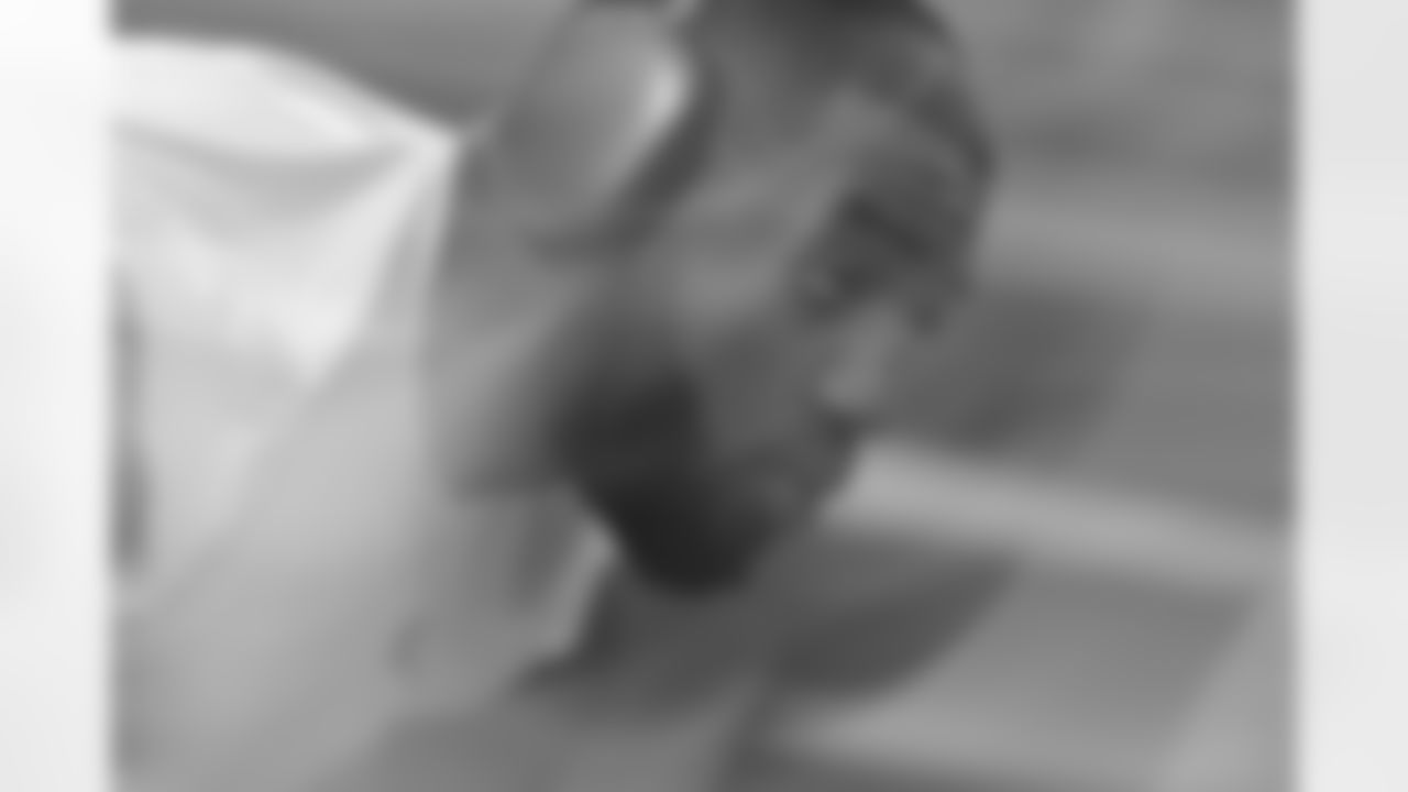 OLB Odafe Oweh