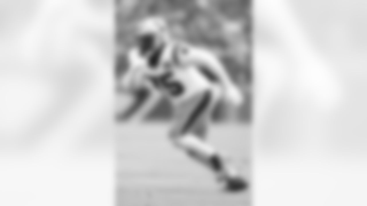 DeShawn Williams
Williams has 9.5 career sacks in six seasons and spent his past two years with the Panthers. As more of a pass-rusher in the middle, he could fill in behind Nnamdi Madubuike.