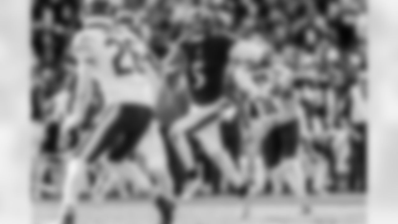 QB Tyler Huntley