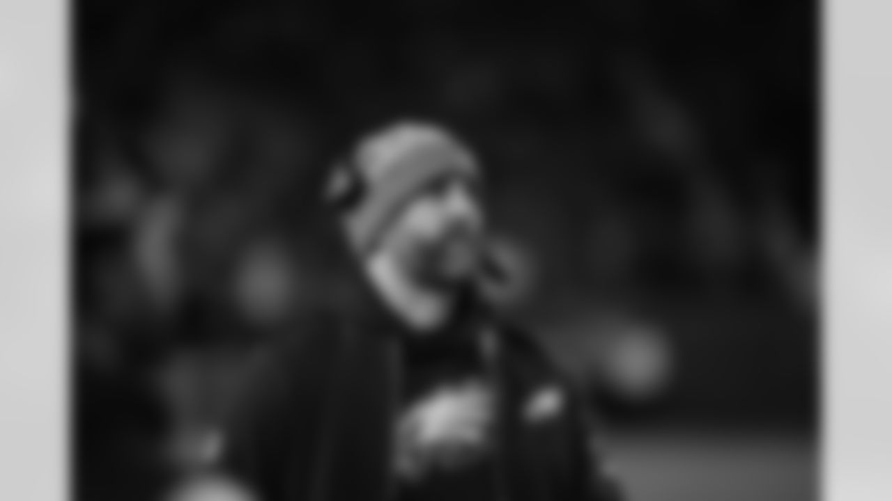 2021 - Nick Sirianni, Record: 9-8