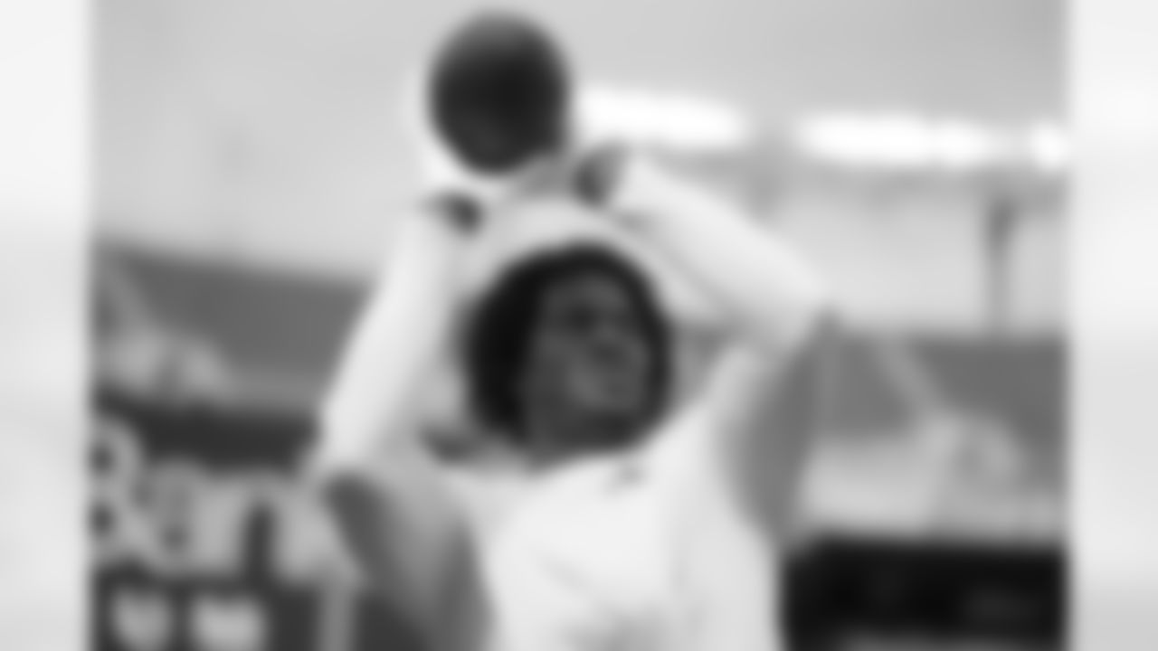 TE Isaiah Likely