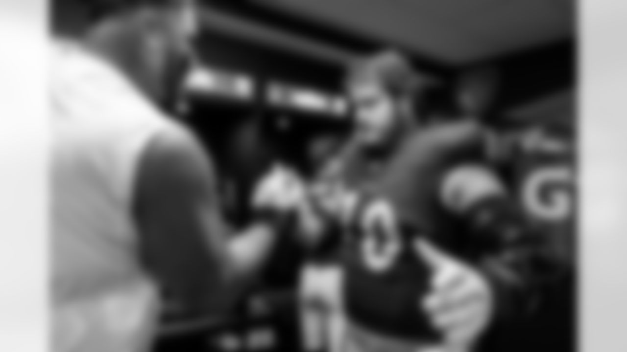 G Daniel Faalele (left) & T Roger Rosengarten (right)