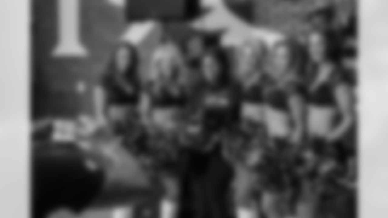 CHEER_WEB_101225-106