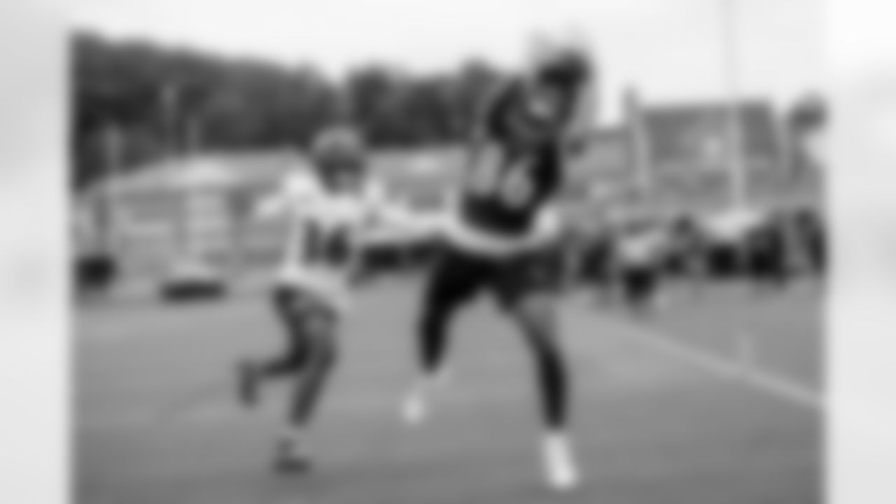 DB MJ Devonshire Jr. (left) & WR Jahmal Banks (right)