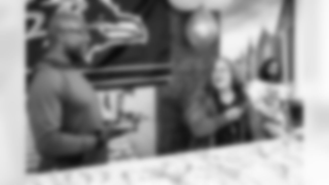 076_20251114_Purple_Caravan_sh_3689