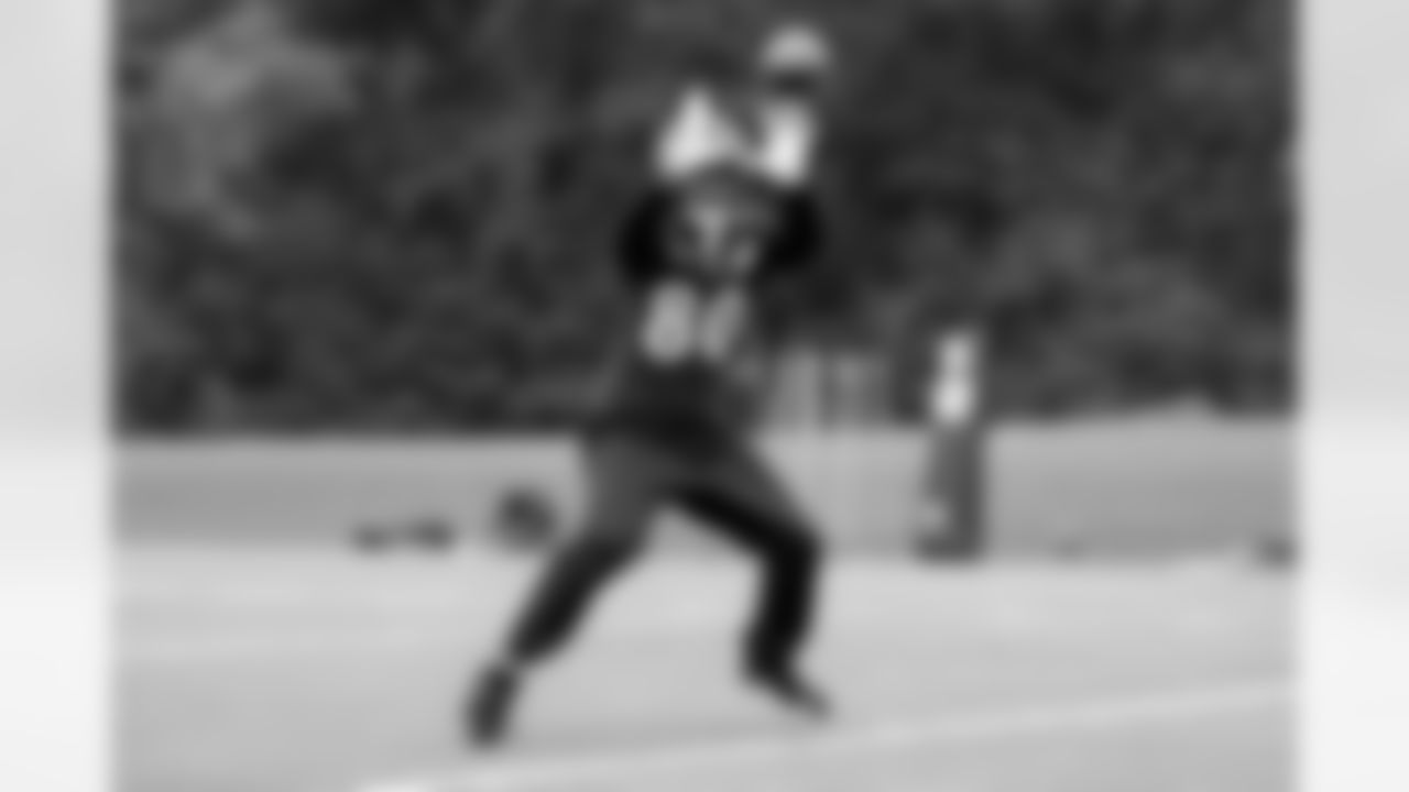 TE Isaiah Likely