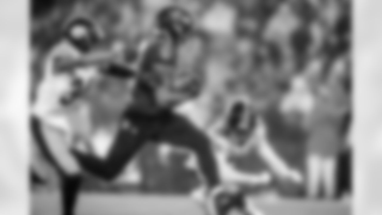 2019 – Week 17: Ravens 28, Steelers 10

Despite resting several starters after locking up the No. 1 seed in the AFC, the Ravens ran for 223 yards and stomped on the Steelers to close the regular season on a 12-game winning streak.