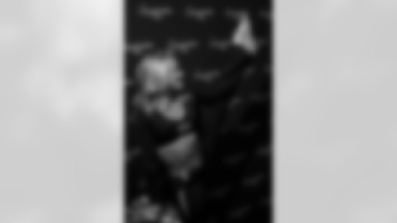 CHEER_WEB_112325-103