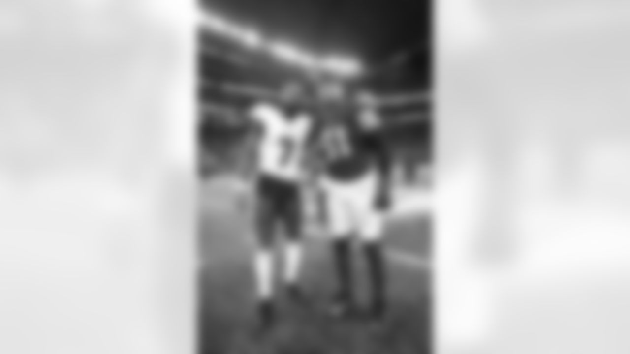 WR Rashod Bateman (left)