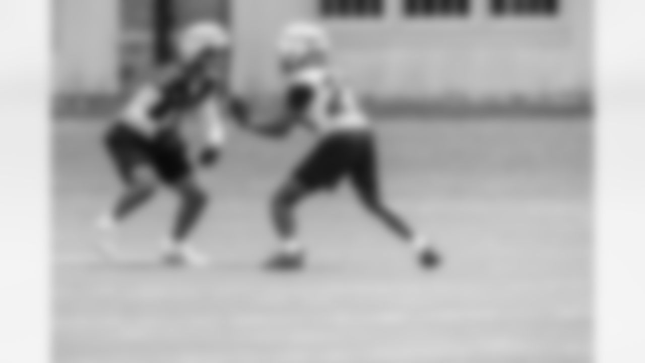 WR Qadar Ismail & CB T.J. Tampa