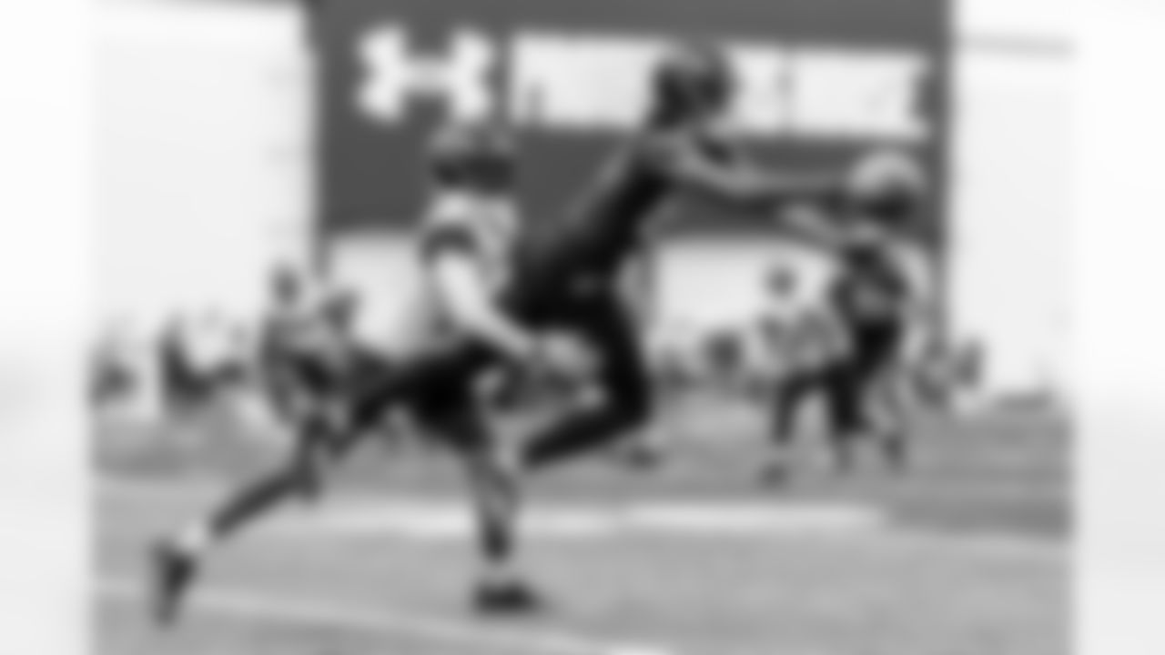 CB Robert Longerbeam (left) & WR Devontez Walker (right)