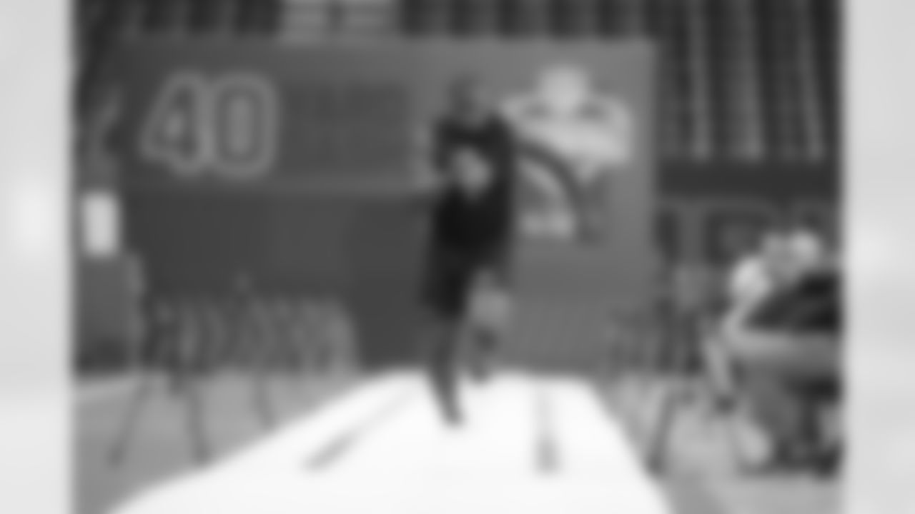 G Emmanuel Pregnon, Oregon
A potential Day 2 pick, Pregnon had the second-best vertical jump among offensive linemen at the Combine. The 6-foot-4, 314-pound Pregnon spent six seasons at the college level and could be an immediate starter.