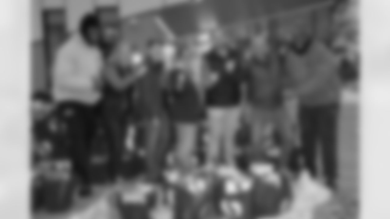 ThanksgivingTurkeys_112125ph30