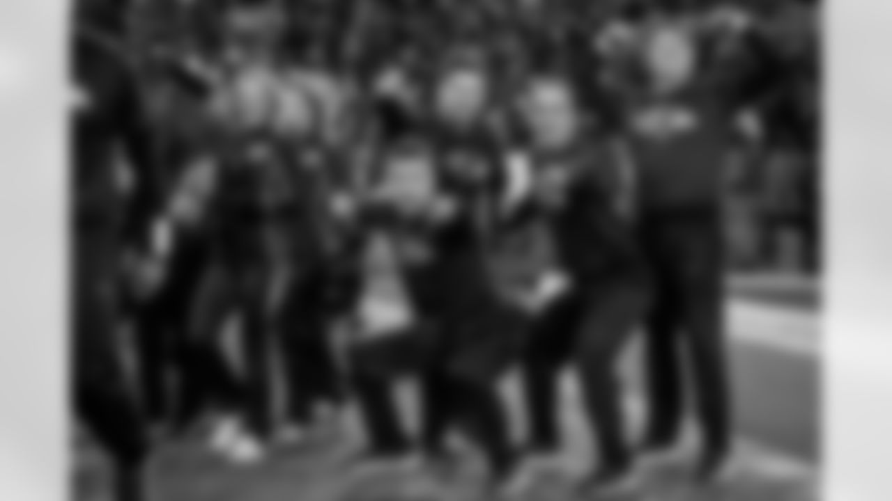 CHEER_WEB_112725-123